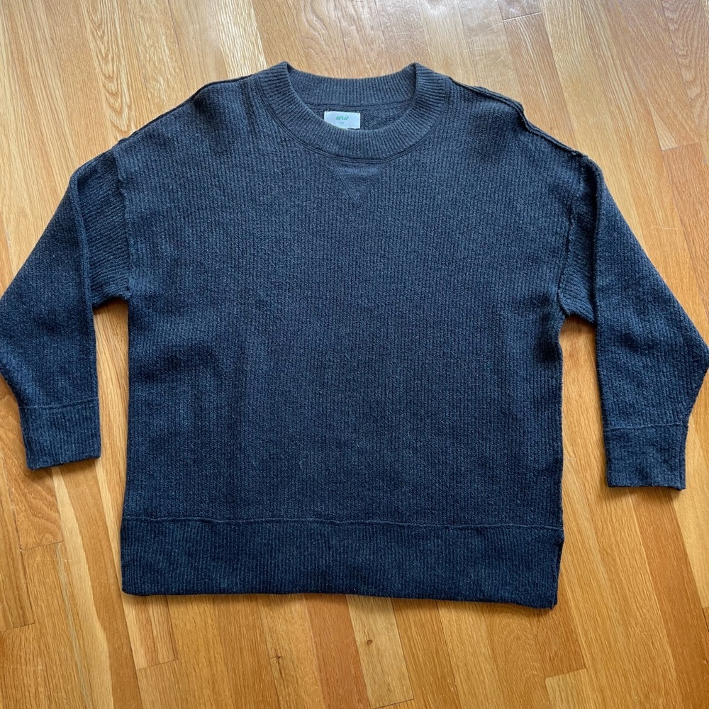 Aerie Gray Sweater, size small